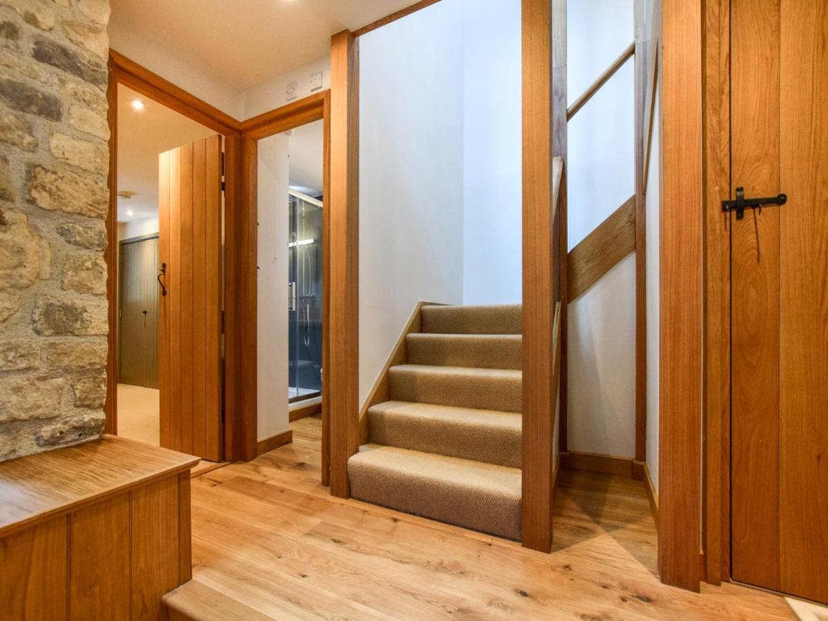Mercia House Уинчкомб Экстерьер фото